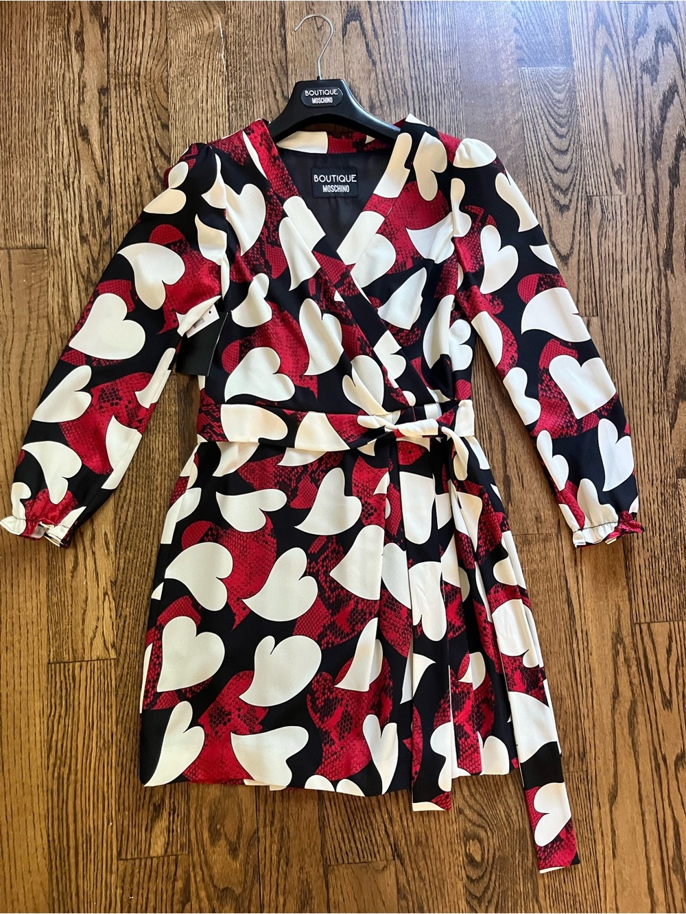 NWT! Moschino Boutique  Silk Heart Print Belted Wrap Dress. US size 10